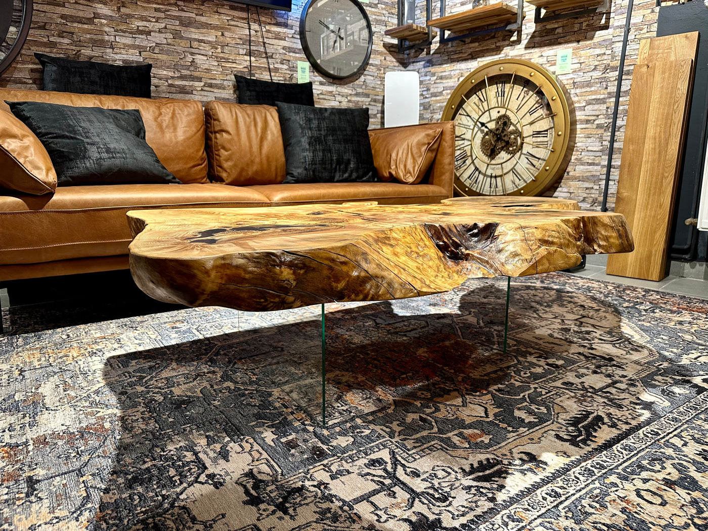 Massiver Epoxid Couchtisch aus Edelesche Holz 150 cm Epoxy Wohnzimmer Tisch Echtholz