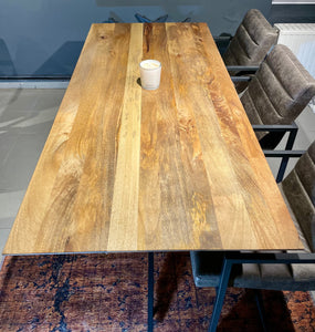 Esstisch Madras Mango massiv 120 bis 220 mit "Schweizer Kante" Echtholz mit Design Spider Gestell in 6 Größen