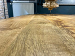 Lade das Bild in den Galerie-Viewer, Esstisch Mumbai Mango 160 bis 260 in 6 cm Dicke Holz mit U Metall Gestell schwarz massiv 6 Größen
