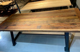 Altholz Esstisch Rom 180 / 200 / 240 cm dunkel gebeizt Massivholz mit Gusseisen Gestell schwarz