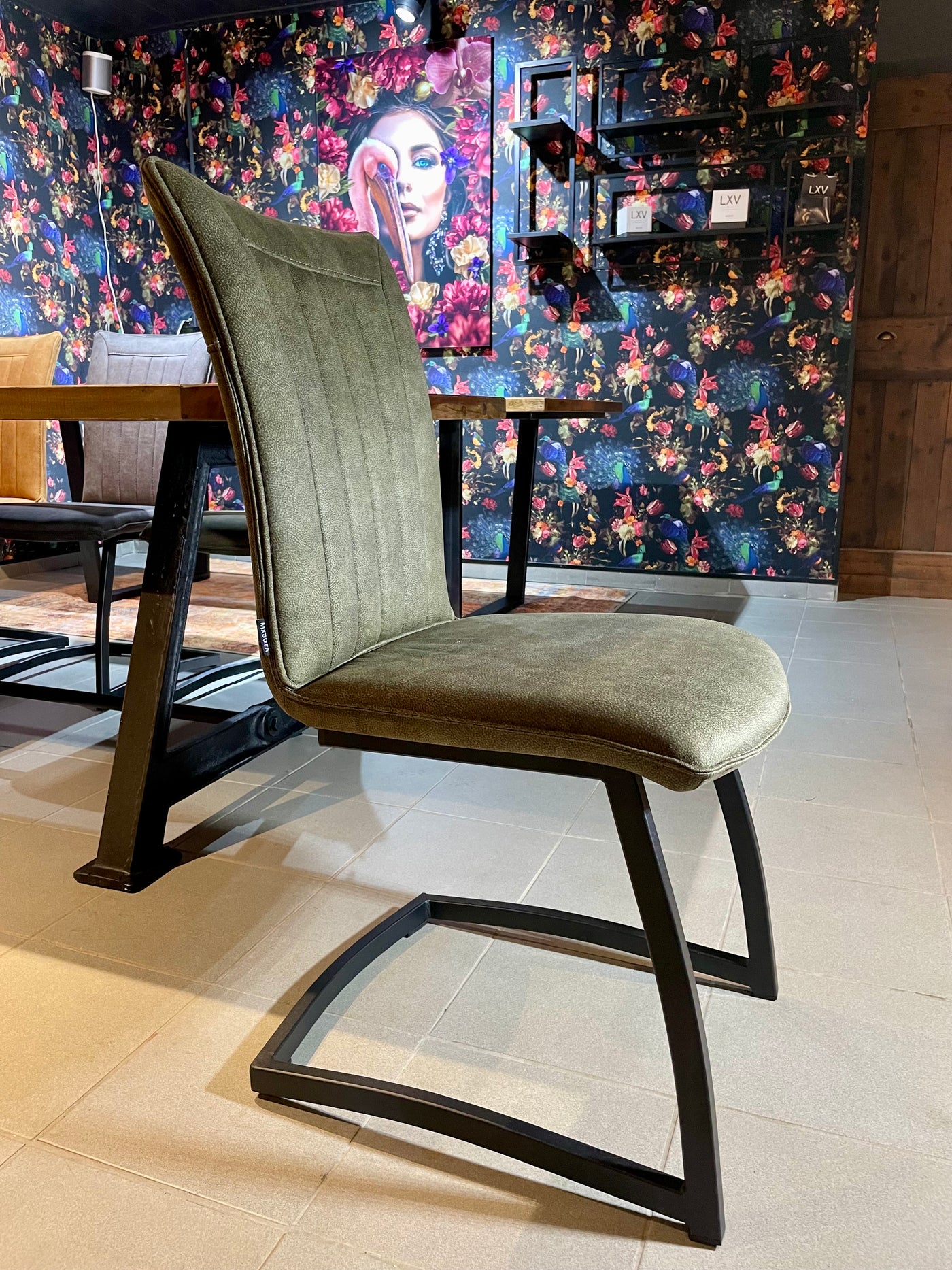 Freischwinger Stuhl Amaro Kunstleder in 3 Farben Cognac Grün Anthrazit mit Metallgestell