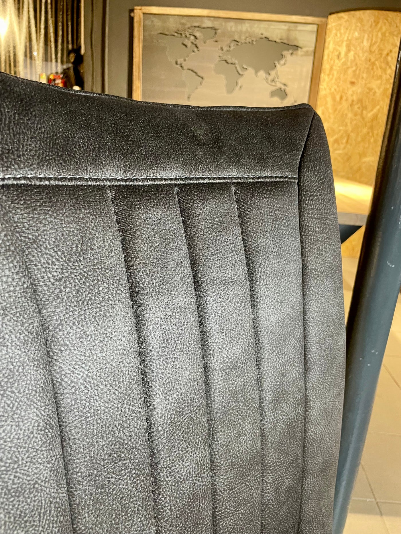 Freischwinger Stuhl Amaro Kunstleder in 3 Farben Cognac Grün Anthrazit mit Metallgestell