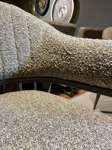 Armlehnen Stuhl Roman Teddy Stoff in 3 Farben weiß hellgrau anthrazit-grau mit Metallgestell