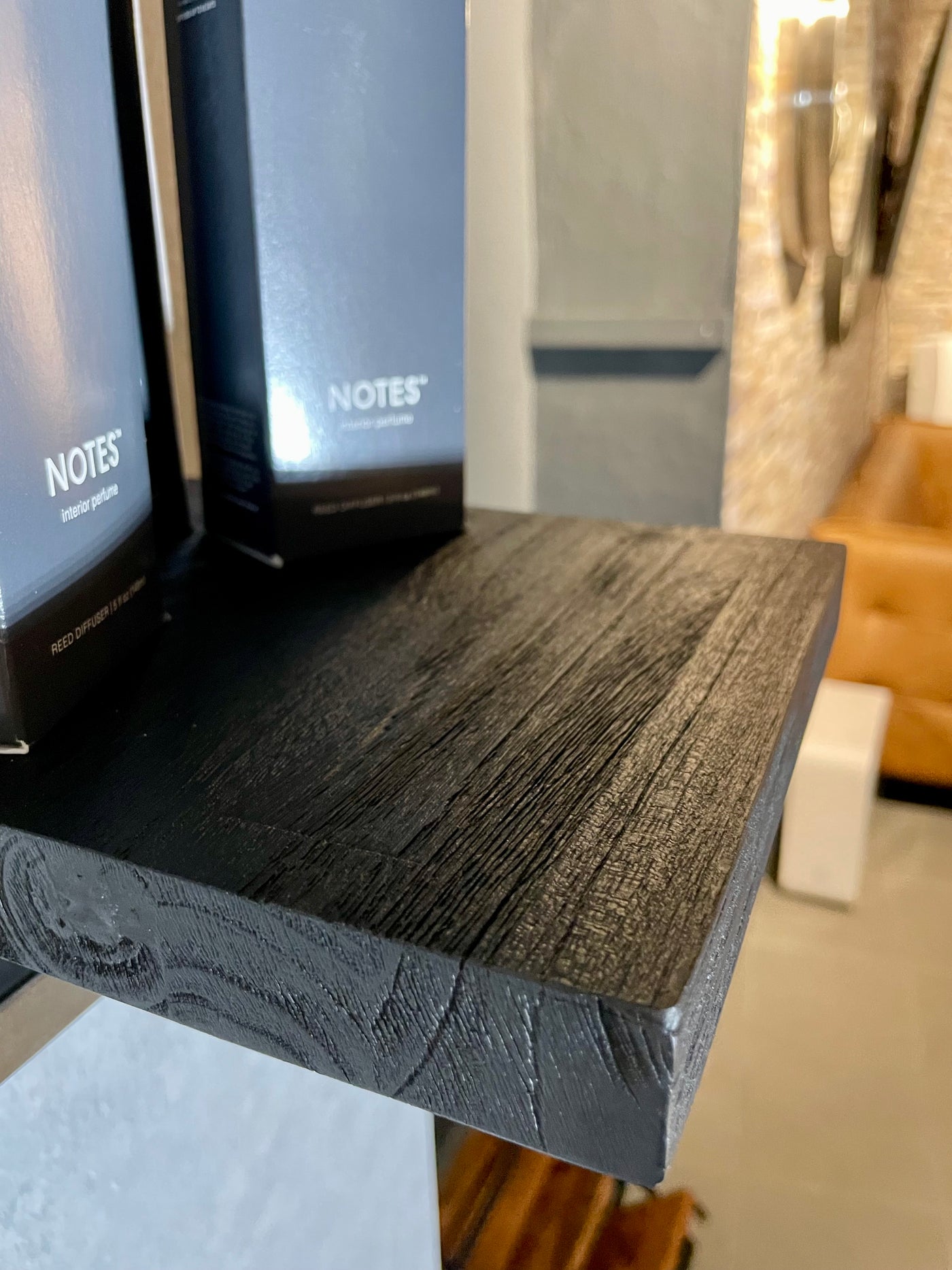 BLACK SHELFMATE Étagère murale Type D noire Meuble industriel Teck Métal Acier brut Étagère suspendue Style industriel Étagère aspect vieilli Bois de teck