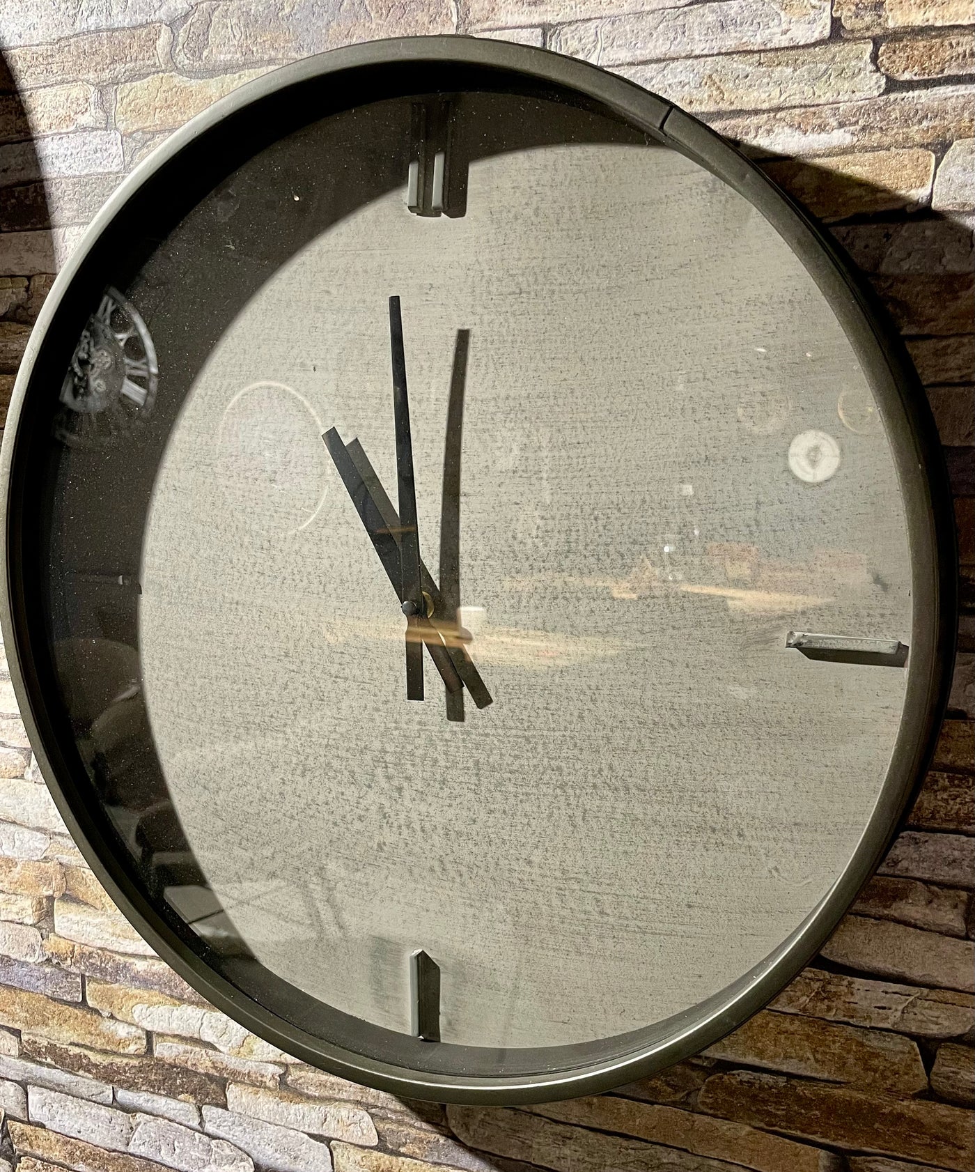 Oviedo Beton Look Wanduhr 48 cm Schwarz Anthrazit grau