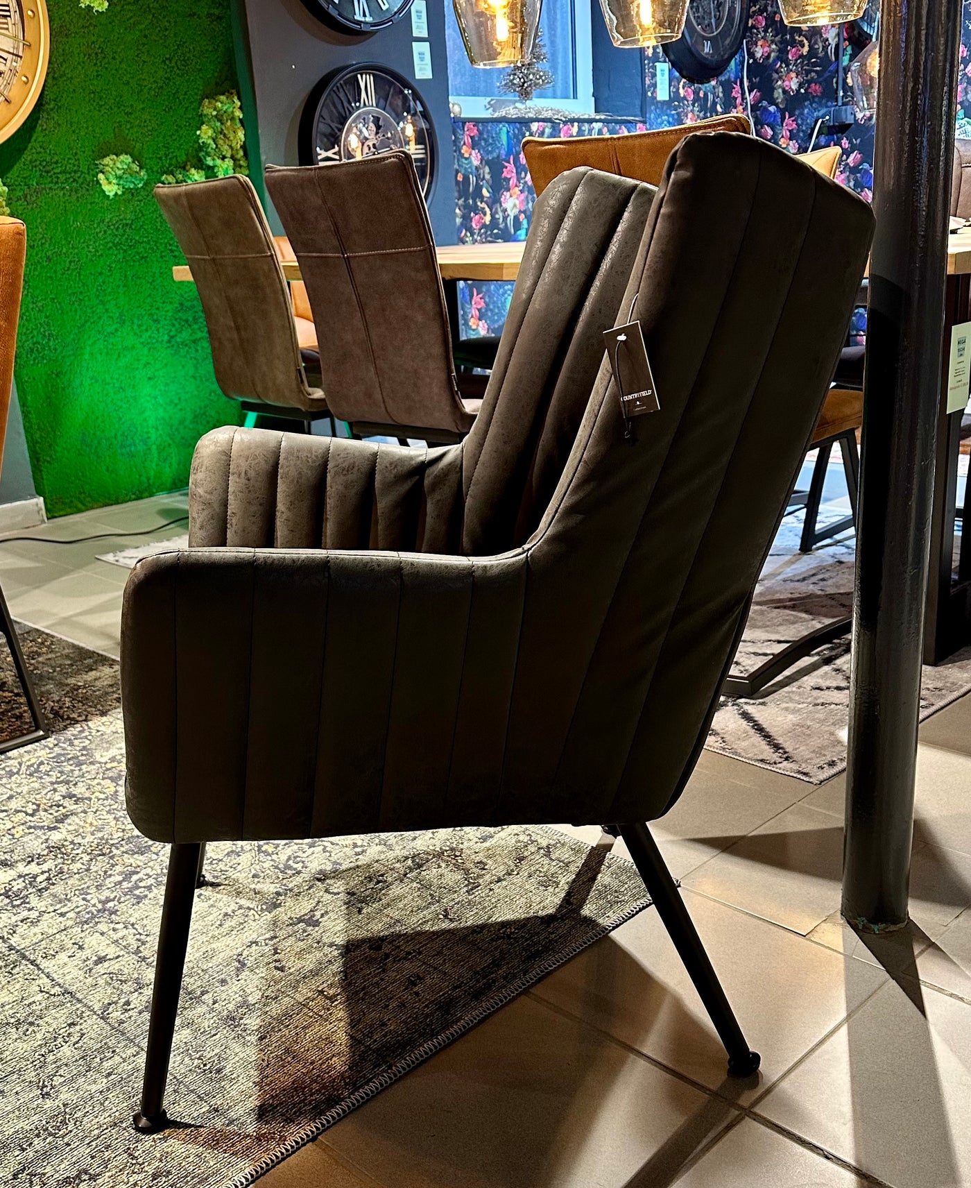 Fauteuil Foley en 2 coloris cognac anthracite similicuir