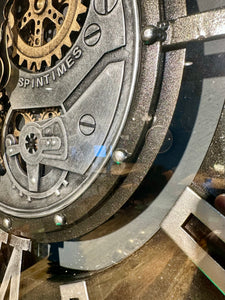 60 cm Industrial Belfast Wanduhr mit Zahnrad Silber Schwarz gold