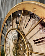 Lade das Bild in den Galerie-Viewer, 60 cm Vintage gold RIO Wanduhr mit Animation Zählwerk Zahnrad
