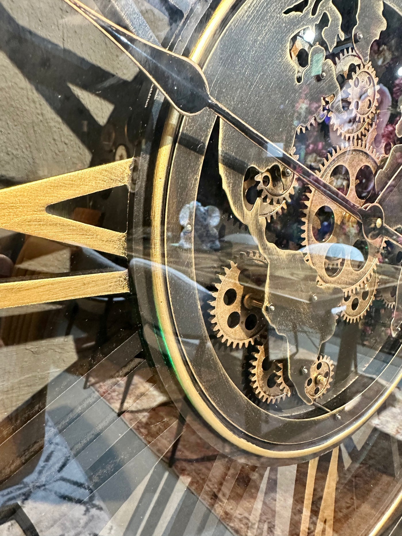 60 cm Weltkarte Wanduhr Zahnrad schwarz gold beweglich mit Zahnrädern