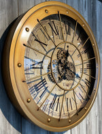 Lade das Bild in den Galerie-Viewer, 80 cm große Vintage gold RIO Wanduhr mit Animation Zählwerk Zahnrad Wand Uhr
