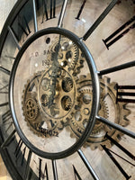 Lade das Bild in den Galerie-Viewer, Kleine Wanduhr Industrie Stil Zahnrad Zählwerk 50 cm Schwarz.
