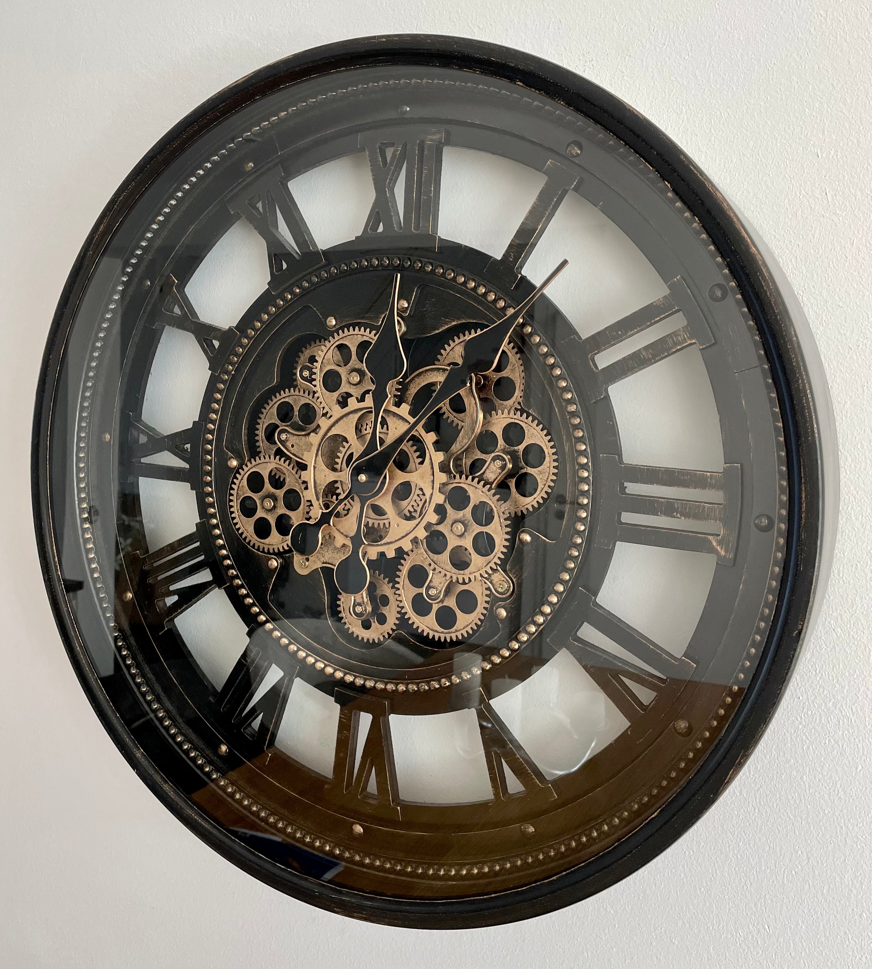 Wanduhr LYON Zahnrad schwarz-gold Metall Zählwerk 60 cm